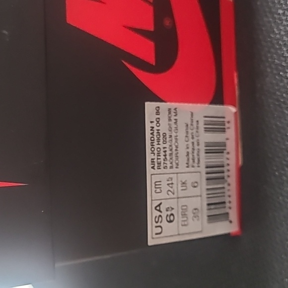 Nike Air Men's Black Sneakers - Picture 4 of 4